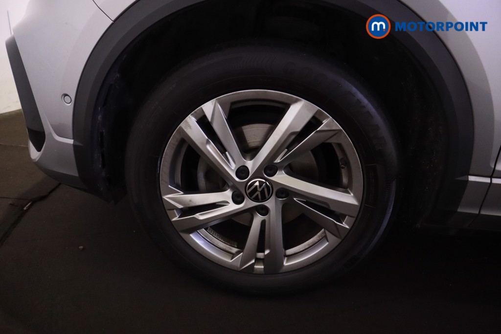 Volkswagen T-Roc R-Line Manual Petrol SUV - Stock Number (1602459) - 37th supplementary image