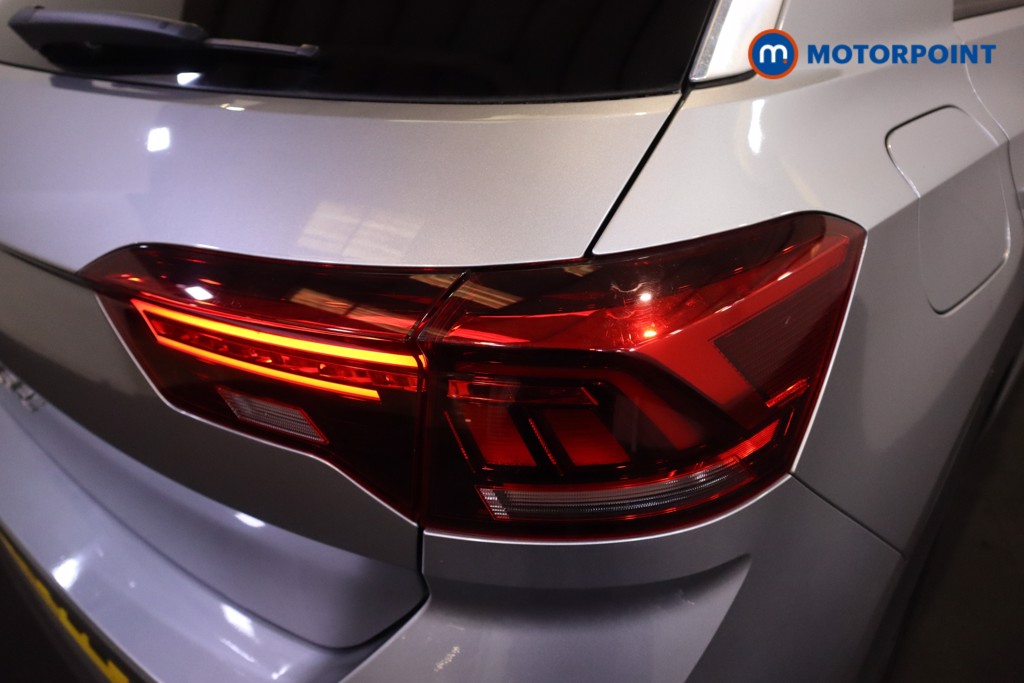 Volkswagen T-Roc R-Line Manual Petrol SUV - Stock Number (1602459) - 40th supplementary image