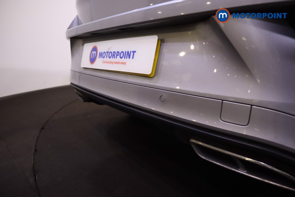 Volkswagen T-Roc R-Line Manual Petrol SUV - Stock Number (1602459) - 41st supplementary image