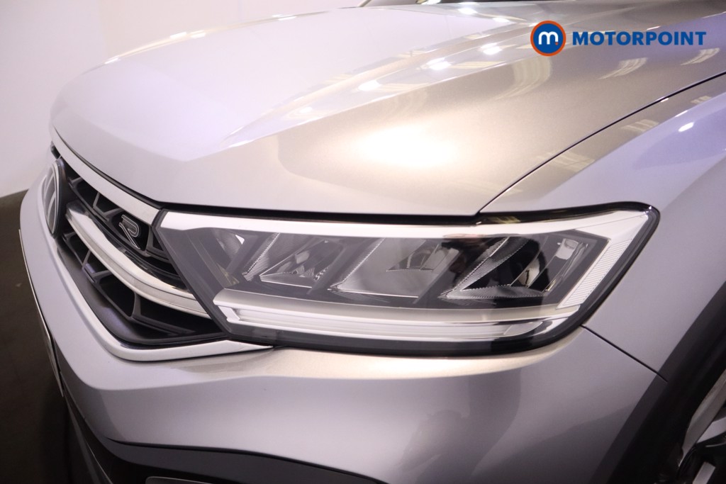 Volkswagen T-Roc R-Line Manual Petrol SUV - Stock Number (1602459) - 44th supplementary image
