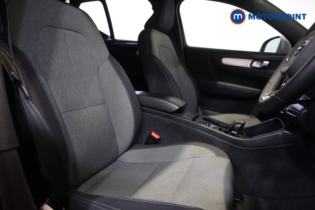 Volvo Xc40 Core Automatic Petrol SUV - Stock Number (1602562) - 4th supplementary image