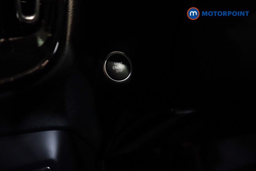 Volvo Xc40 Core Automatic Petrol SUV - Stock Number (1602562) - 16th supplementary image