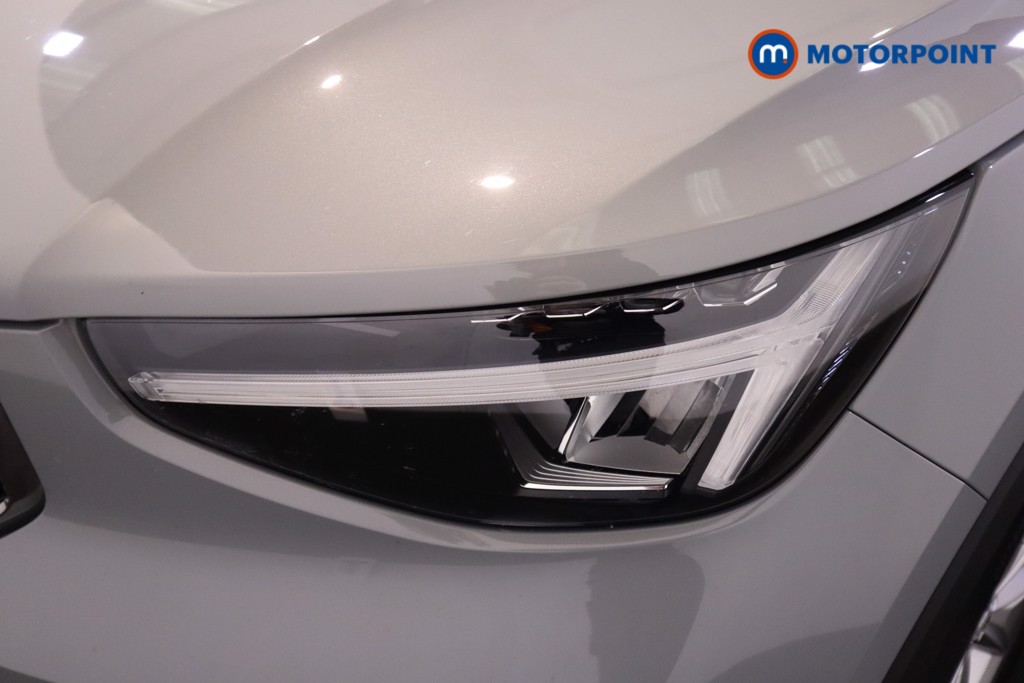 Volvo Xc40 Core Automatic Petrol SUV - Stock Number (1602562) - 36th supplementary image