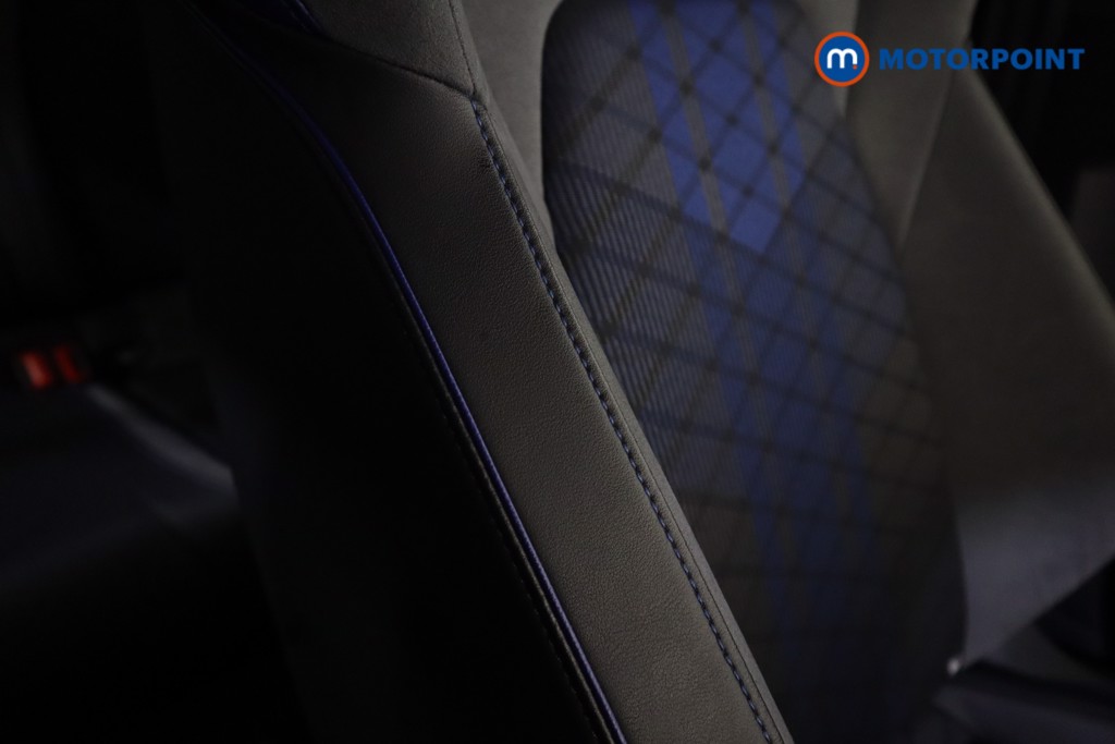 Volkswagen Golf R Automatic Petrol Hatchback - Stock Number (1602589) - 22nd supplementary image