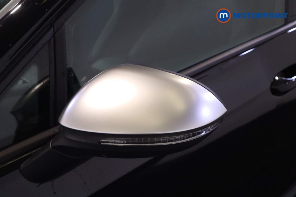 Volkswagen Golf R Automatic Petrol Hatchback - Stock Number (1602589) - 39th supplementary image