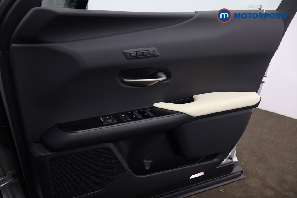Lexus UX Takumi Automatic Petrol-Electric Hybrid SUV - Stock Number (1602692) - 10th supplementary image