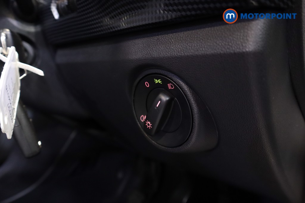 Volkswagen UP UP Manual Petrol Hatchback - Stock Number (1602797) - 4th supplementary image