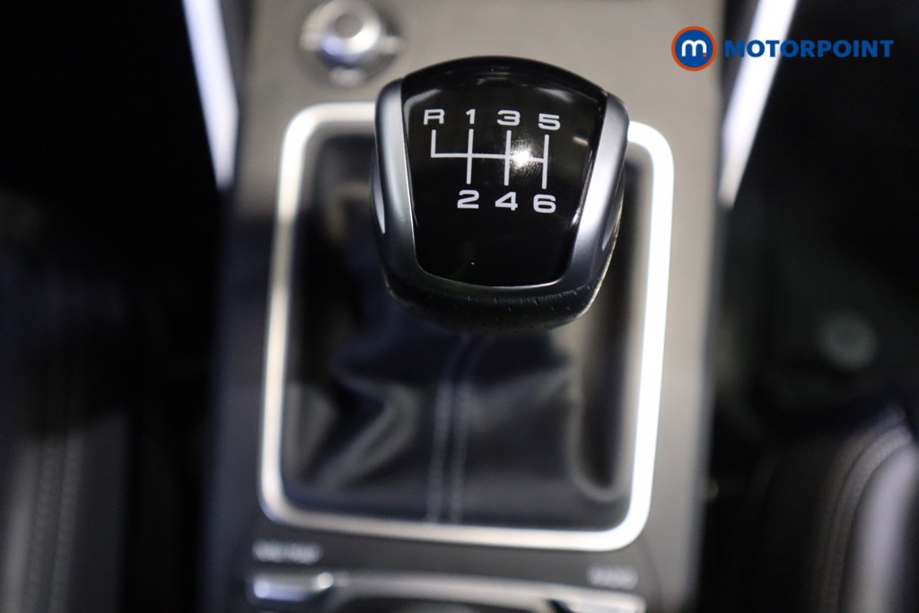 Audi Q2 S Line Manual Petrol SUV - Stock Number (1602907) - 5th supplementary image