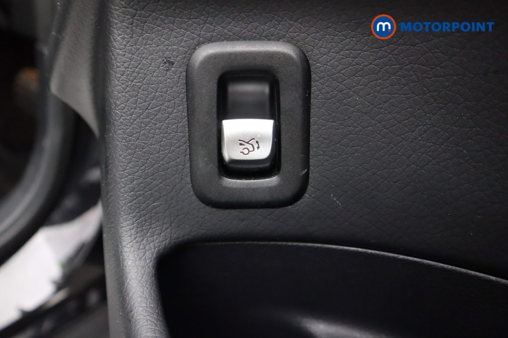 Mercedes-Benz EQC Amg Line Automatic Electric SUV - Stock Number (1603080) - 28th supplementary image