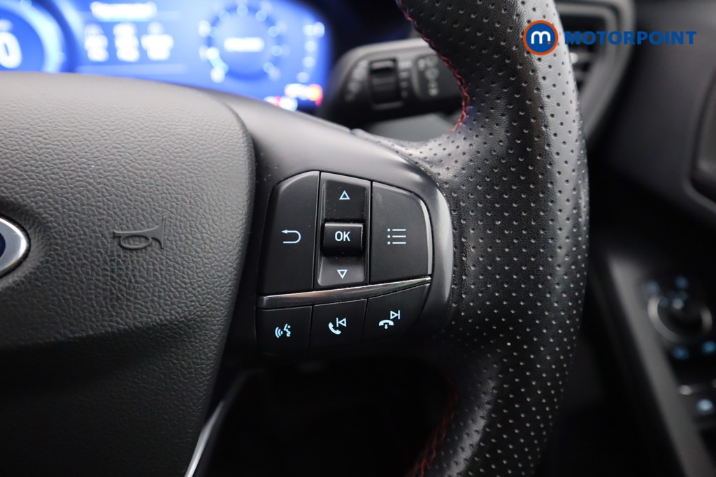 Ford Focus St-Line Vignale Manual Petrol Hatchback - Stock Number (1603310) - 6th supplementary image