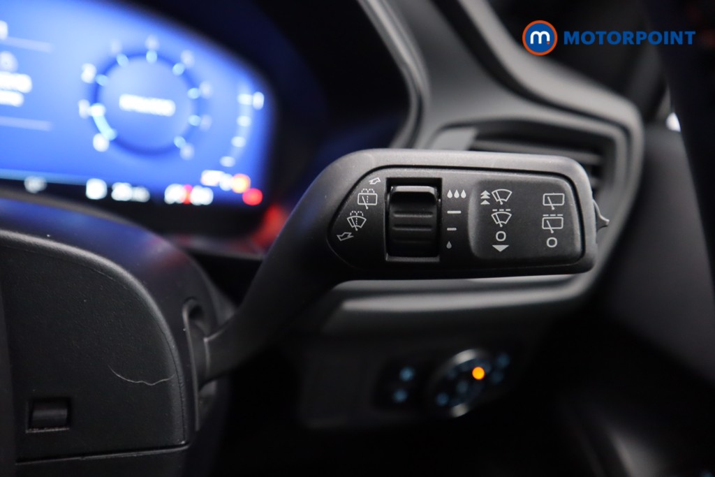 Ford Focus St-Line Vignale Manual Petrol Hatchback - Stock Number (1603310) - 8th supplementary image