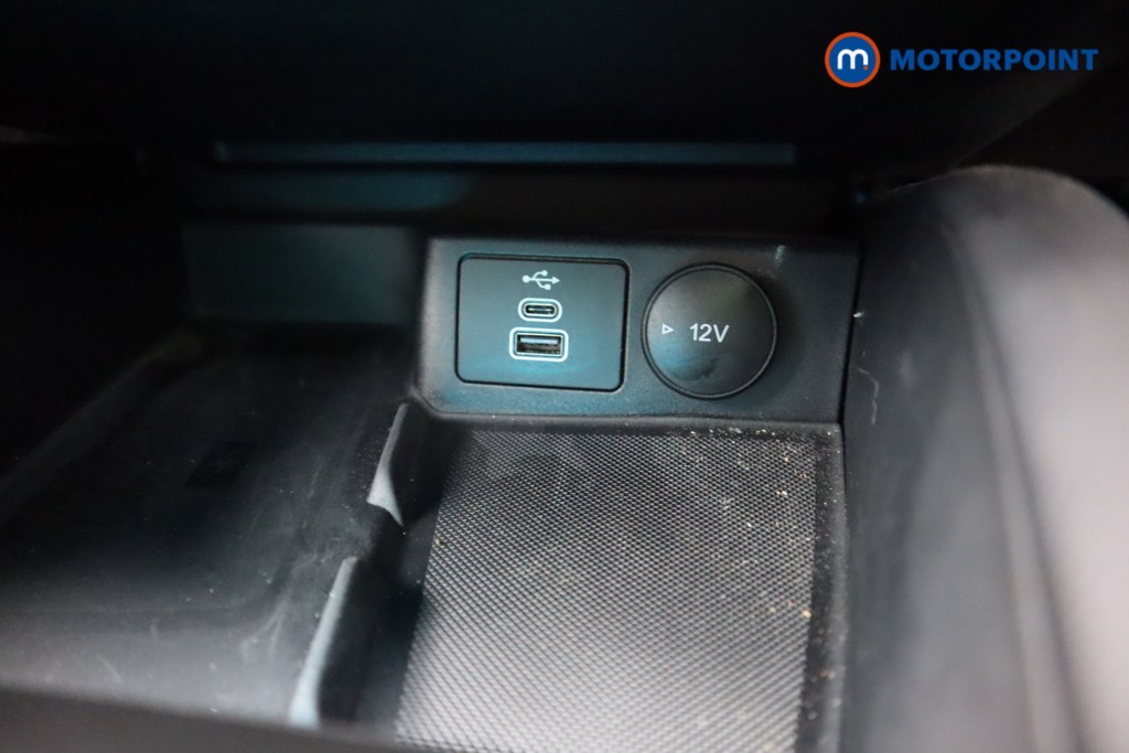 Ford Focus St-Line Vignale Manual Petrol Hatchback - Stock Number (1603310) - 14th supplementary image