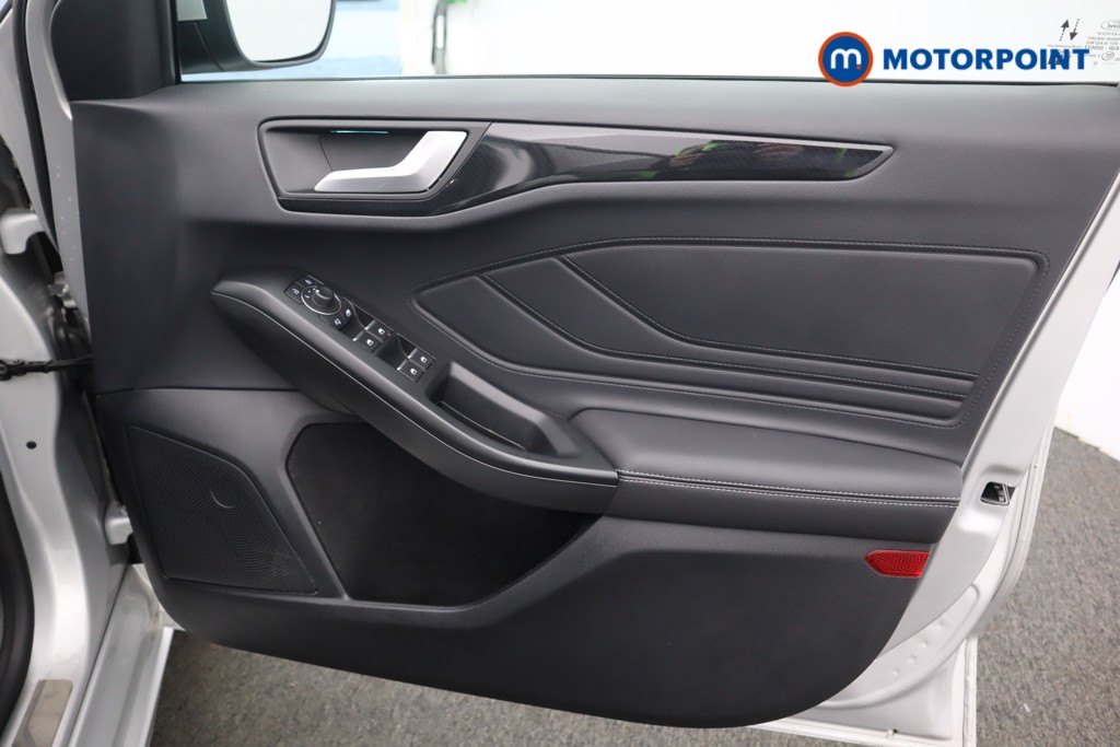 Ford Focus St-Line Vignale Manual Petrol Hatchback - Stock Number (1603310) - 23rd supplementary image