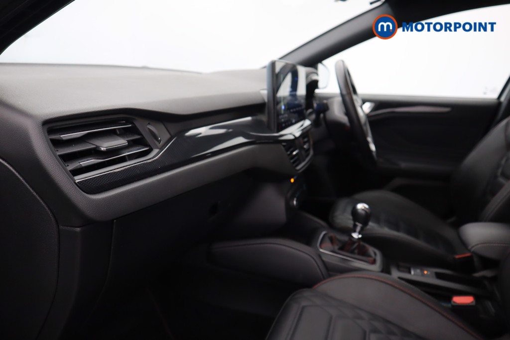 Ford Focus St-Line Vignale Manual Petrol Hatchback - Stock Number (1603310) - 33rd supplementary image