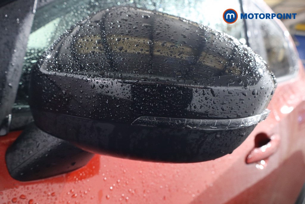 Nissan Juke N-Connecta Automatic Petrol SUV - Stock Number (1575758) - 29th supplementary image