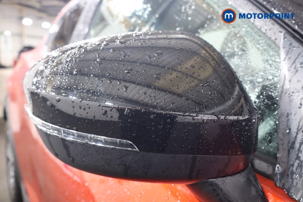 Nissan Juke N-Connecta Automatic Petrol SUV - Stock Number (1575758) - 30th supplementary image