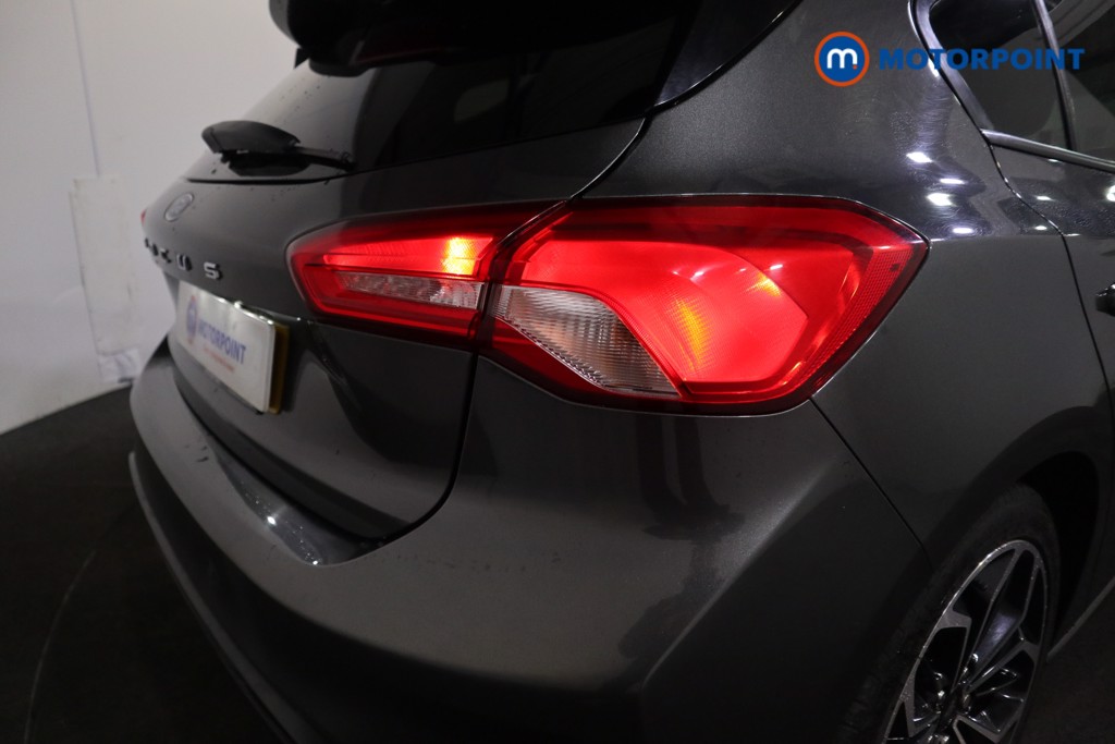 Ford Focus St-Line X Manual Petrol Hatchback - Stock Number (1577985) - 27th supplementary image