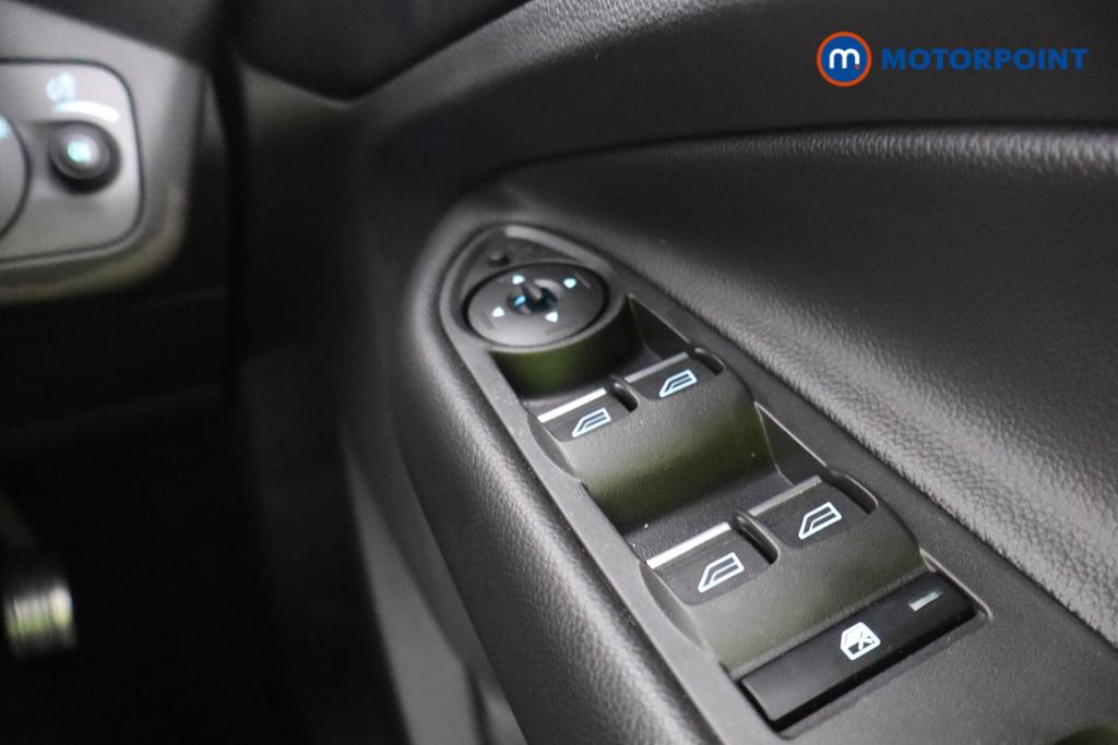 Ford Kuga St-Line Manual Petrol SUV - Stock Number (1578224) - 13th supplementary image