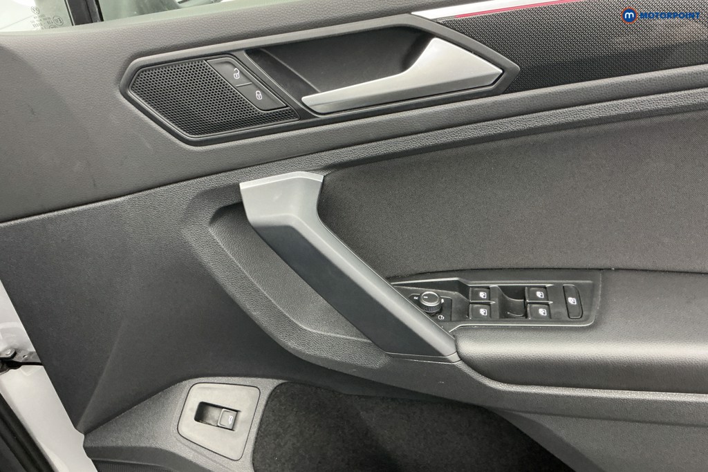 Volkswagen Tiguan Elegance Automatic Petrol SUV - Stock Number (1586262) - 24th supplementary image