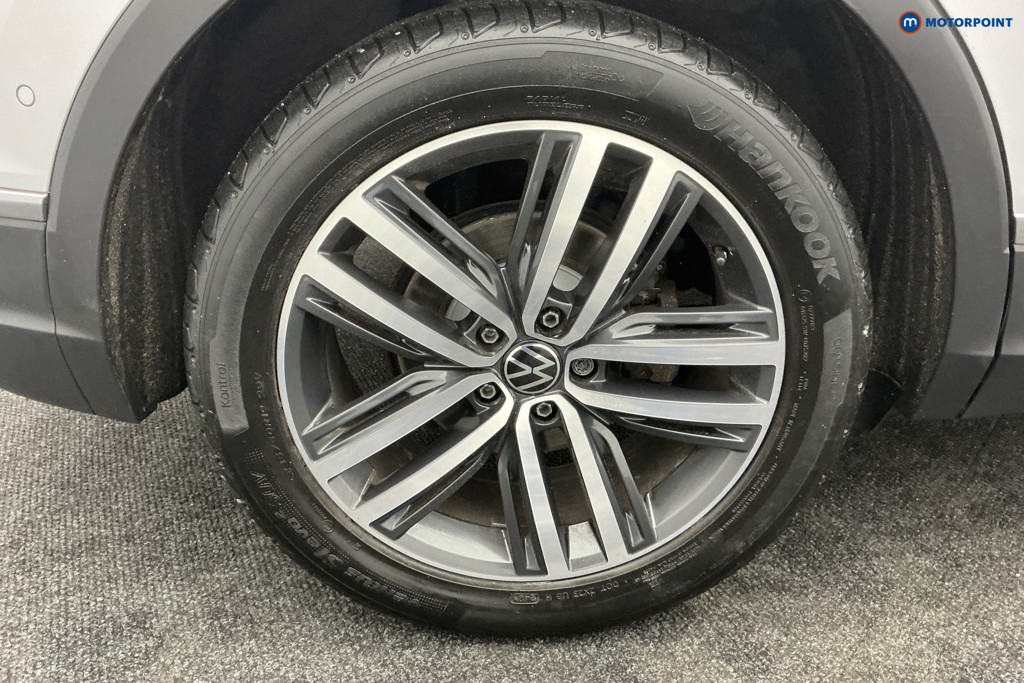 Volkswagen Tiguan Elegance Automatic Petrol SUV - Stock Number (1586262) - 35th supplementary image