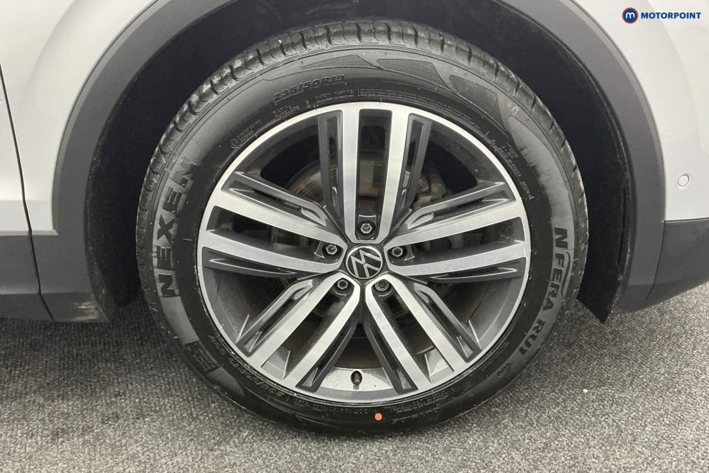 Volkswagen Tiguan Elegance Automatic Petrol SUV - Stock Number (1586262) - 36th supplementary image