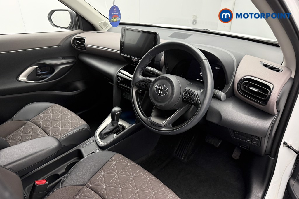 Toyota Yaris Cross Excel Automatic Petrol-Electric Hybrid Estate - Stock Number (1587022) - 6th supplementary image