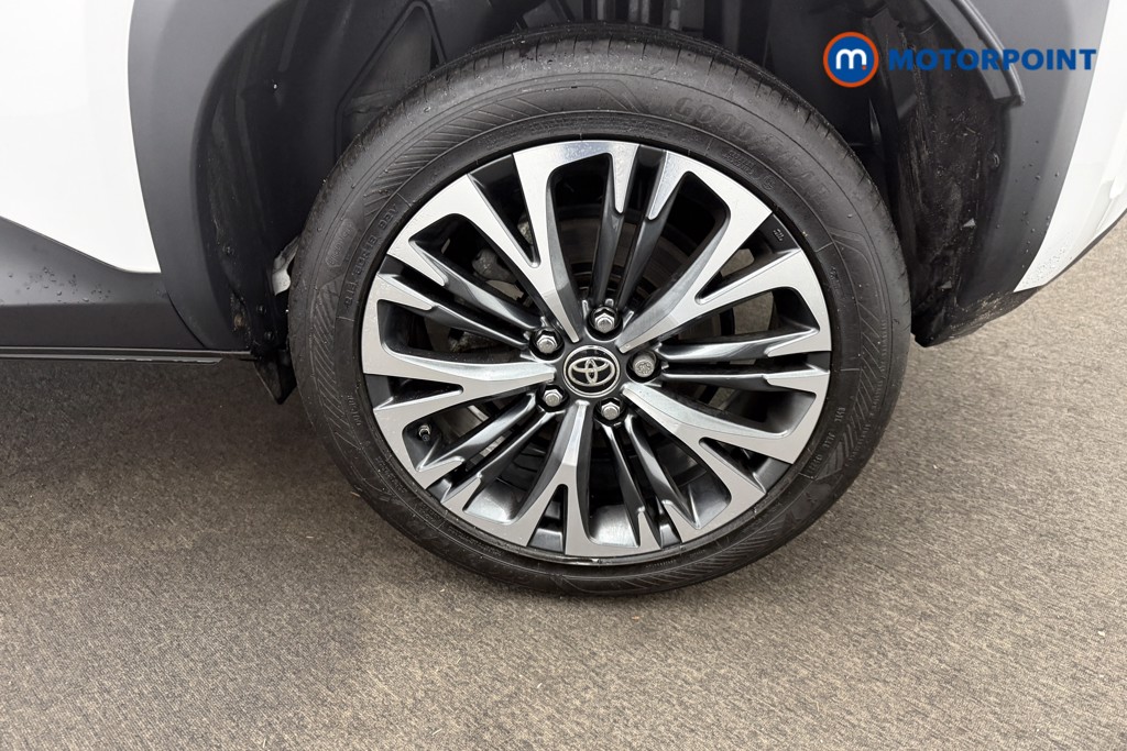 Toyota Yaris Cross Excel Automatic Petrol-Electric Hybrid Estate - Stock Number (1587022) - 26th supplementary image