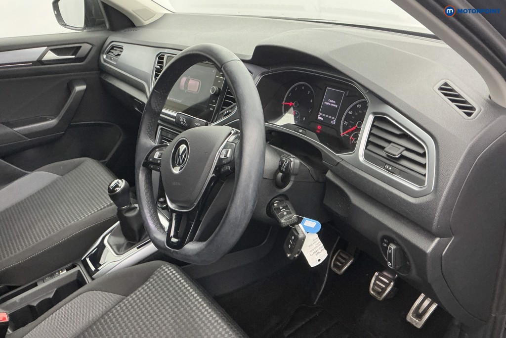 Volkswagen T-Roc Active Manual Petrol SUV - Stock Number (1587986) - 7th supplementary image