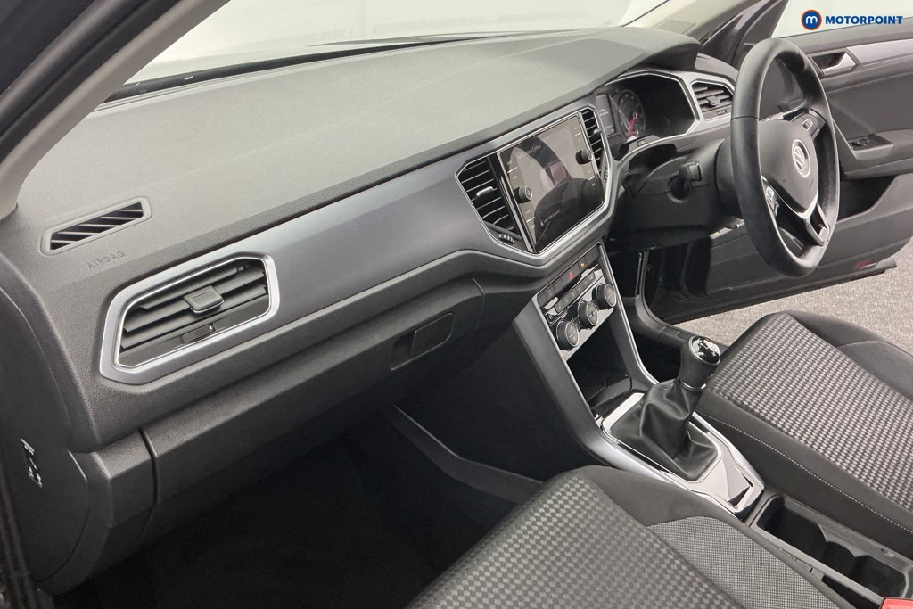 Volkswagen T-Roc Active Manual Petrol SUV - Stock Number (1587986) - 8th supplementary image