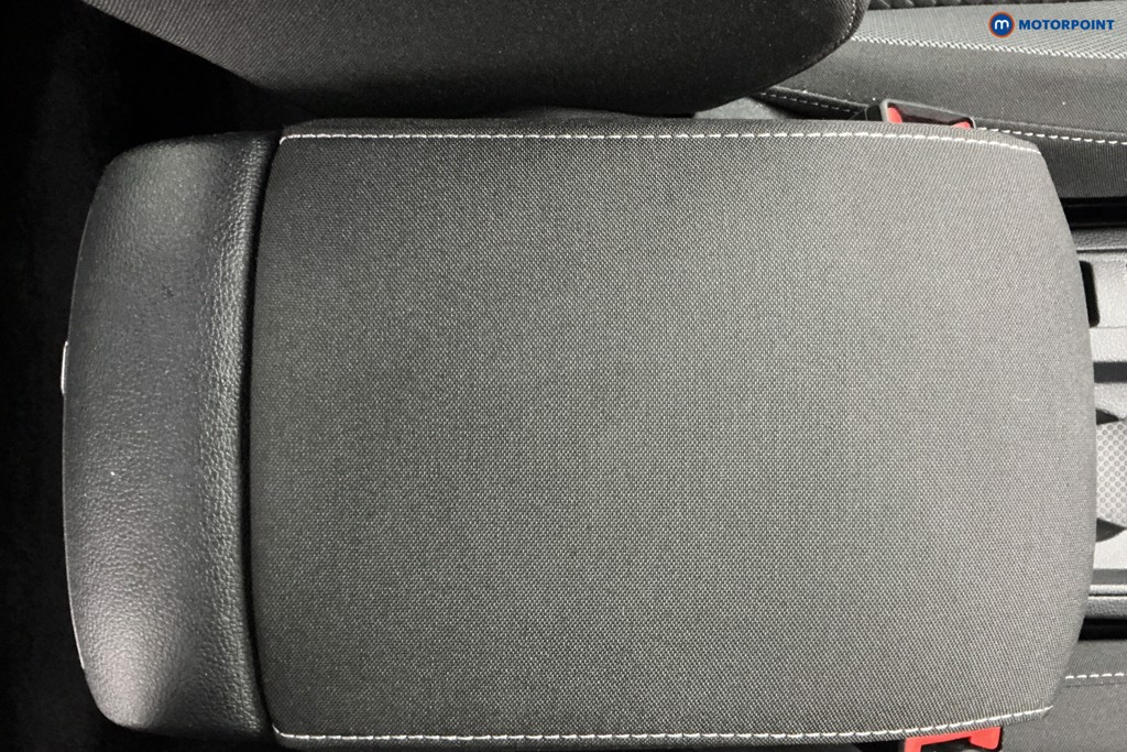 Volkswagen T-Roc Active Manual Petrol SUV - Stock Number (1587986) - 13th supplementary image