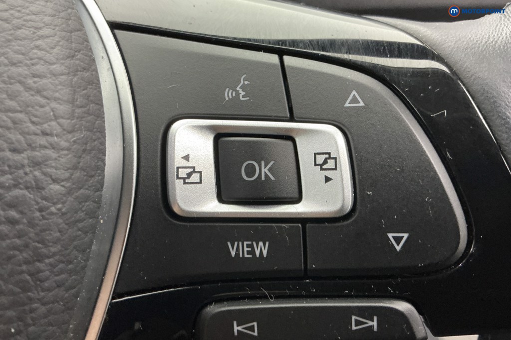 Volkswagen T-Roc Active Manual Petrol SUV - Stock Number (1587986) - 19th supplementary image