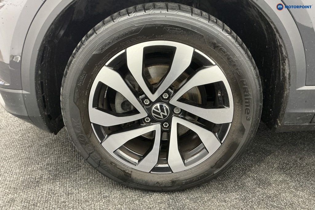 Volkswagen T-Roc Active Manual Petrol SUV - Stock Number (1587986) - 33rd supplementary image