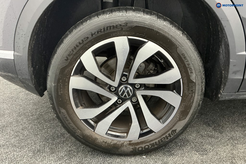 Volkswagen T-Roc Active Manual Petrol SUV - Stock Number (1587986) - 35th supplementary image