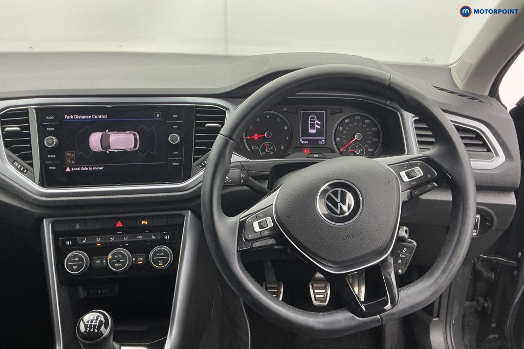 Volkswagen T-Roc Active Manual Petrol SUV - Stock Number (1587986) - 1st supplementary image