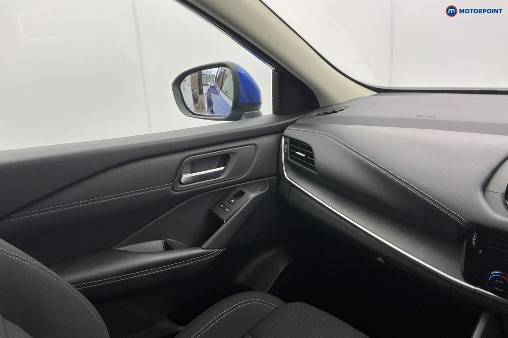Nissan Qashqai Acenta Premium Automatic Petrol SUV - Stock Number (1588147) - 16th supplementary image