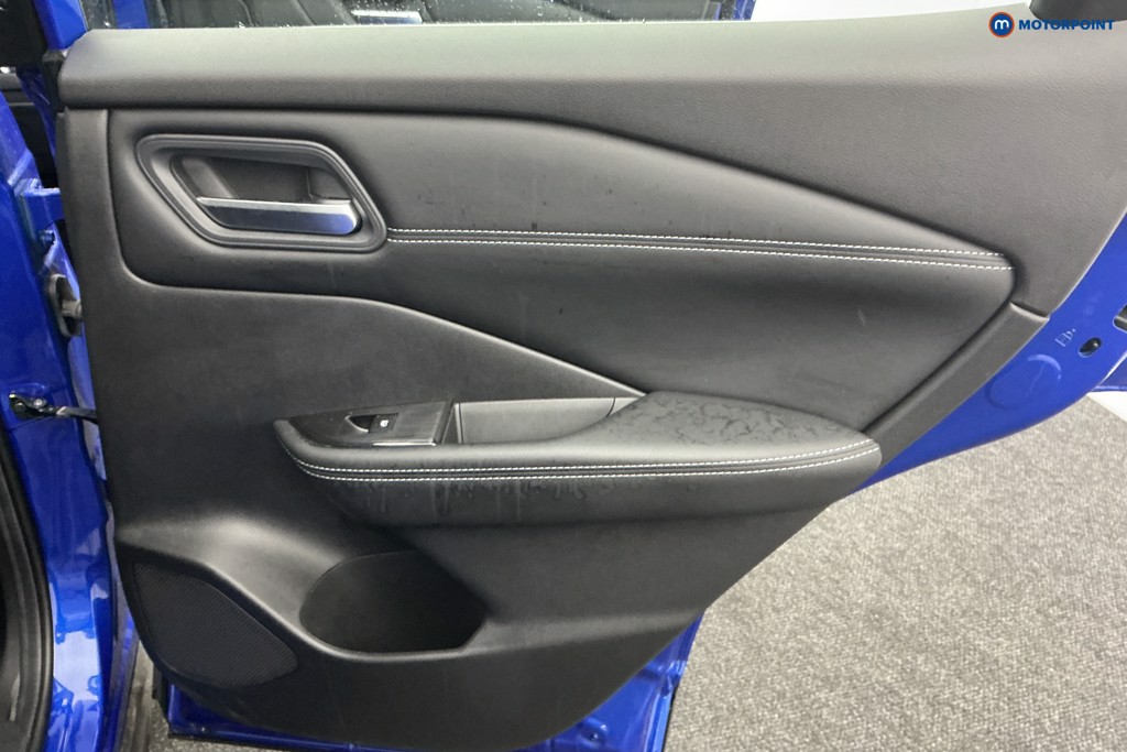 Nissan Qashqai Acenta Premium Automatic Petrol SUV - Stock Number (1588147) - 22nd supplementary image