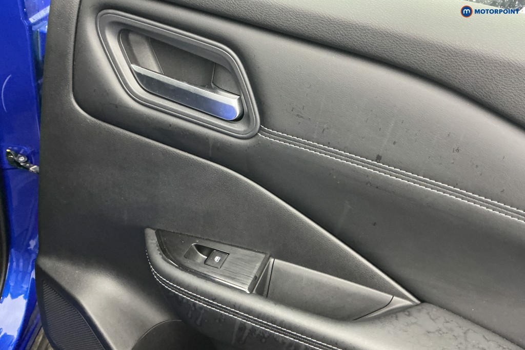 Nissan Qashqai Acenta Premium Automatic Petrol SUV - Stock Number (1588147) - 23rd supplementary image