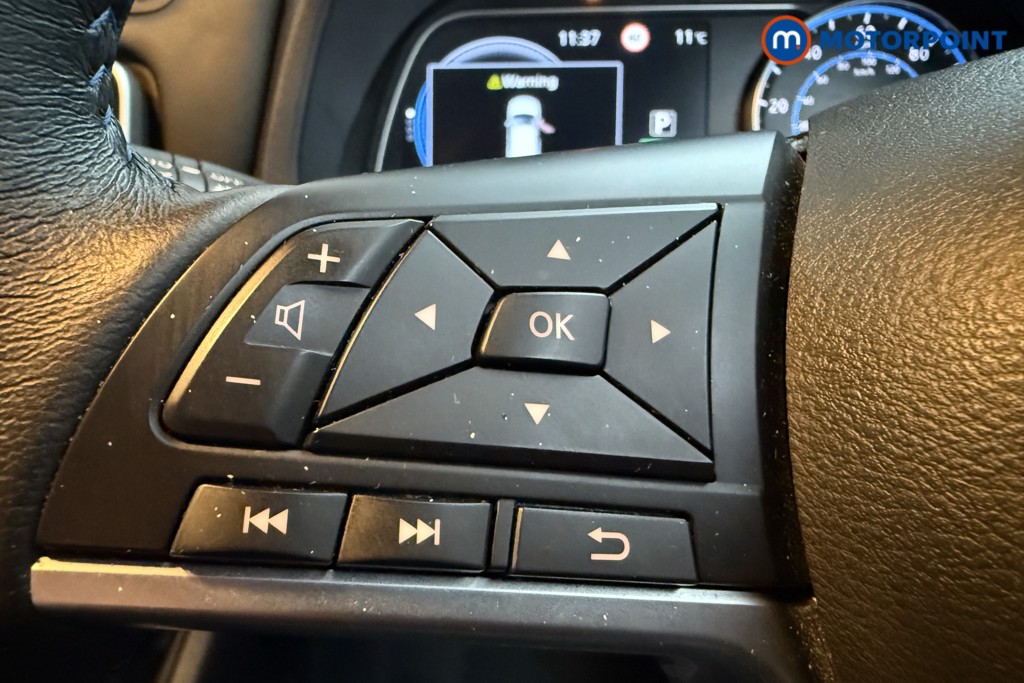 Nissan Leaf N-Connecta Automatic Electric Hatchback - Stock Number (1589313) - 4th supplementary image