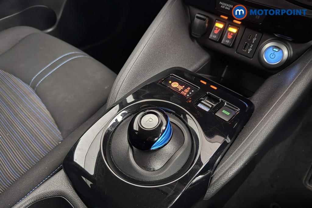 Nissan Leaf N-Connecta Automatic Electric Hatchback - Stock Number (1589313) - 13th supplementary image