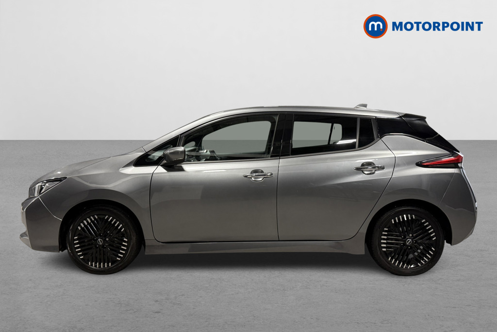 Nissan Leaf N-Connecta Automatic Electric Hatchback - Stock Number (1589313) - Passenger side