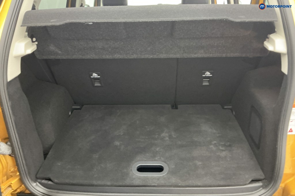 Ford Ecosport Active Manual Petrol SUV - Stock Number (1590357) - 3rd supplementary image