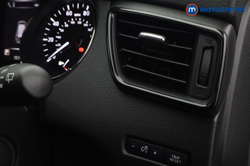 Nissan X-Trail Tekna Automatic Petrol SUV - Stock Number (1591685) - 16th supplementary image