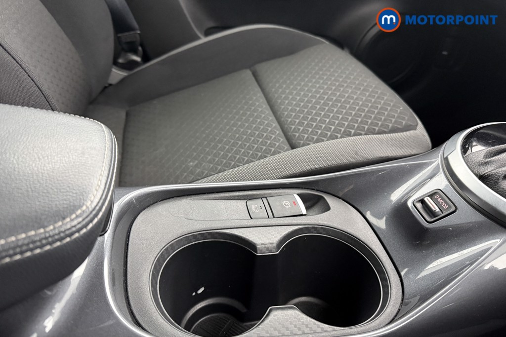 Nissan Juke N-Connecta Automatic Petrol SUV - Stock Number (1593213) - 15th supplementary image