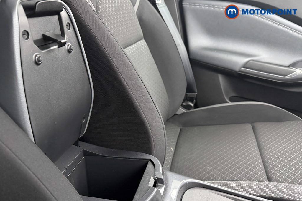 Nissan Juke N-Connecta Automatic Petrol SUV - Stock Number (1593213) - 16th supplementary image