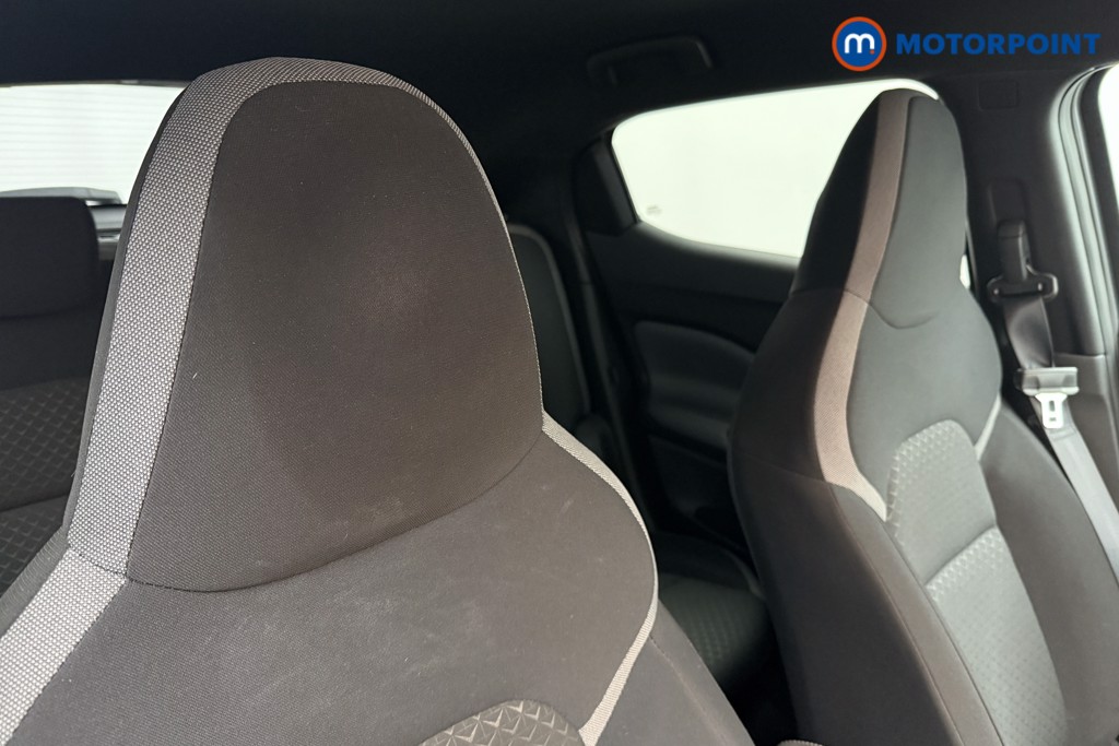 Nissan Juke N-Connecta Automatic Petrol SUV - Stock Number (1593213) - 22nd supplementary image