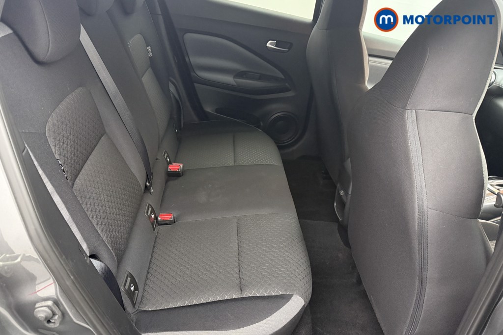 Nissan Juke N-Connecta Automatic Petrol SUV - Stock Number (1593213) - 23rd supplementary image