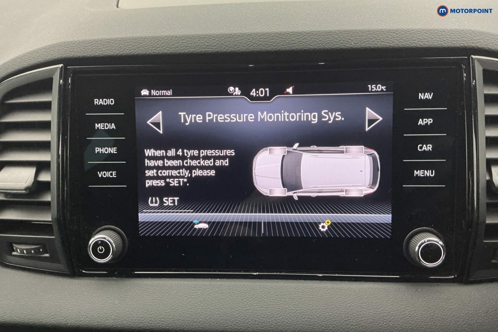 Skoda Karoq Sportline Manual Petrol SUV - Stock Number (1593238) - 2nd supplementary image