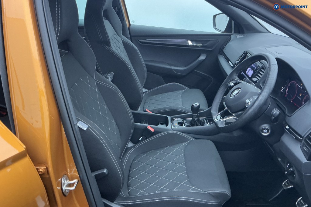 Skoda Karoq Sportline Manual Petrol SUV - Stock Number (1593238) - 5th supplementary image