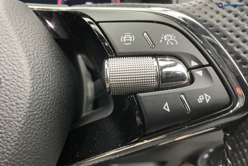 Skoda Karoq Sportline Manual Petrol SUV - Stock Number (1593238) - 20th supplementary image