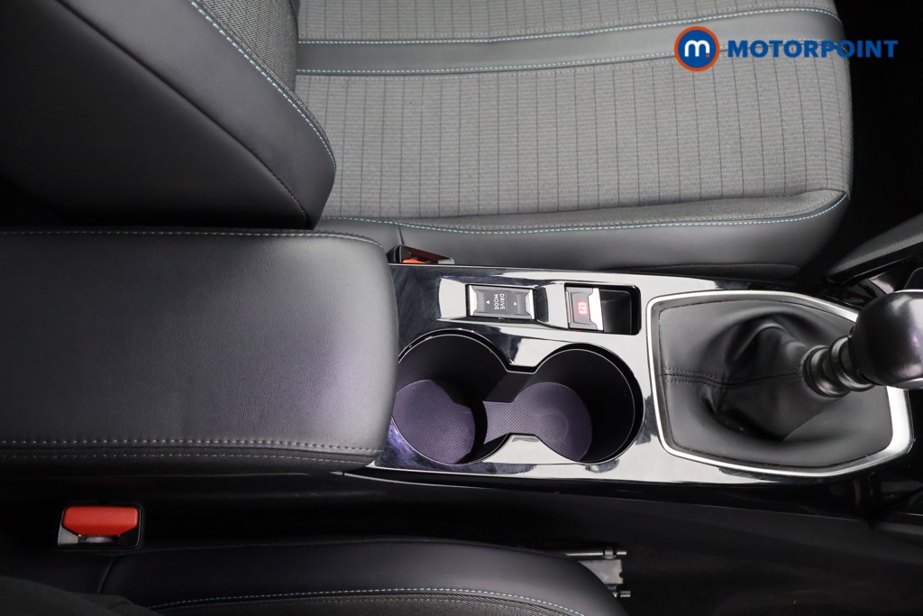 Peugeot 2008 Allure Manual Diesel SUV - Stock Number (1593901) - 8th supplementary image